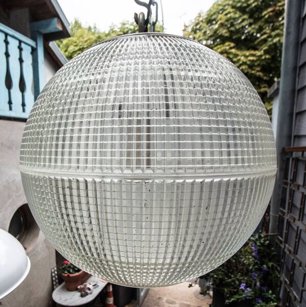Boule Holophane