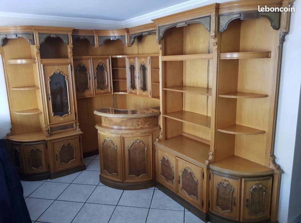 Exceptionnel Meuble Bar d'Angle Artisanal en Bois Noble – Pièce Unique