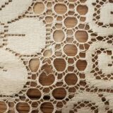 Set of rectangular tablecloth and napkins with lace pattern