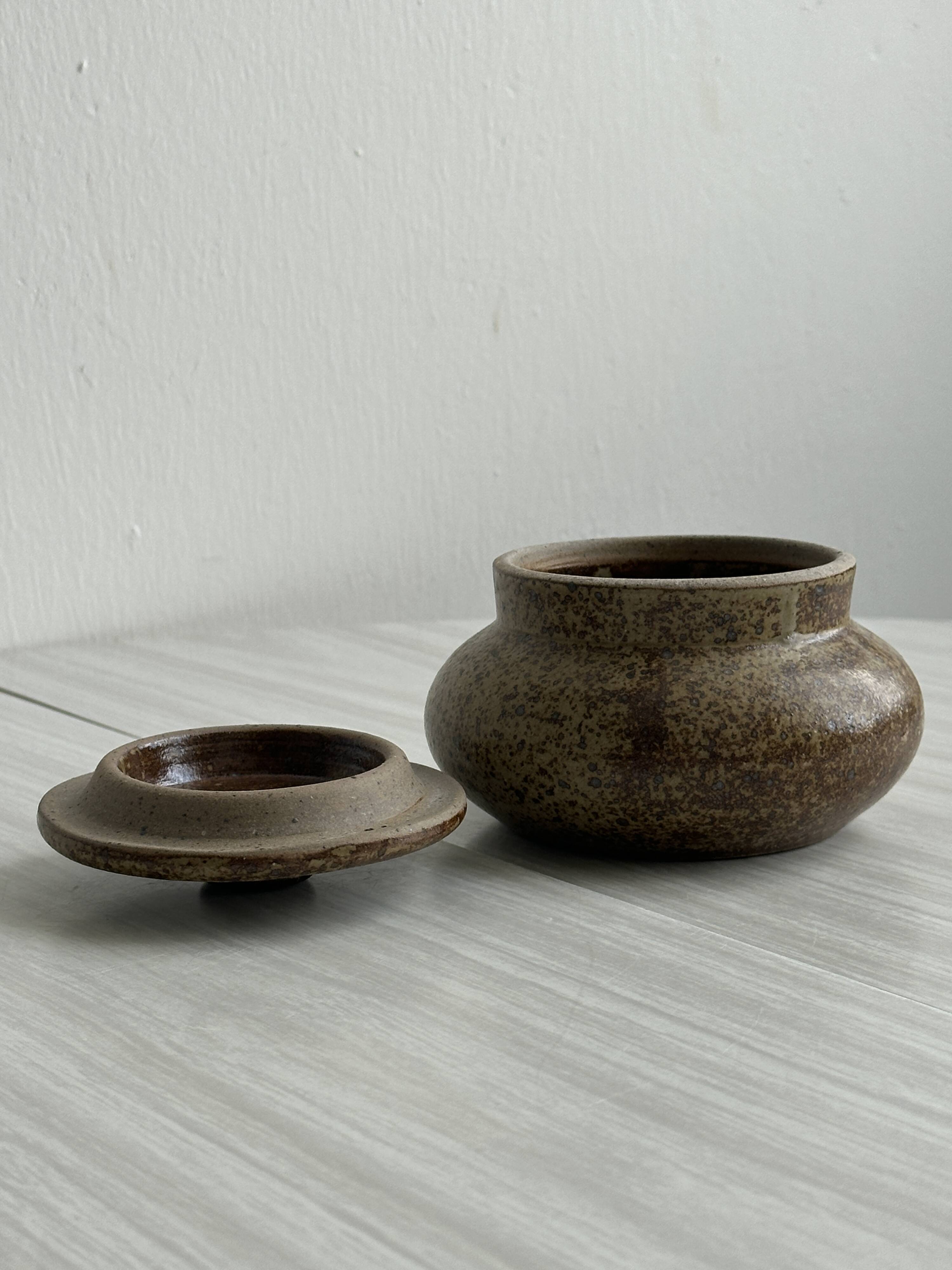 Pyrite stoneware sugar bowl.