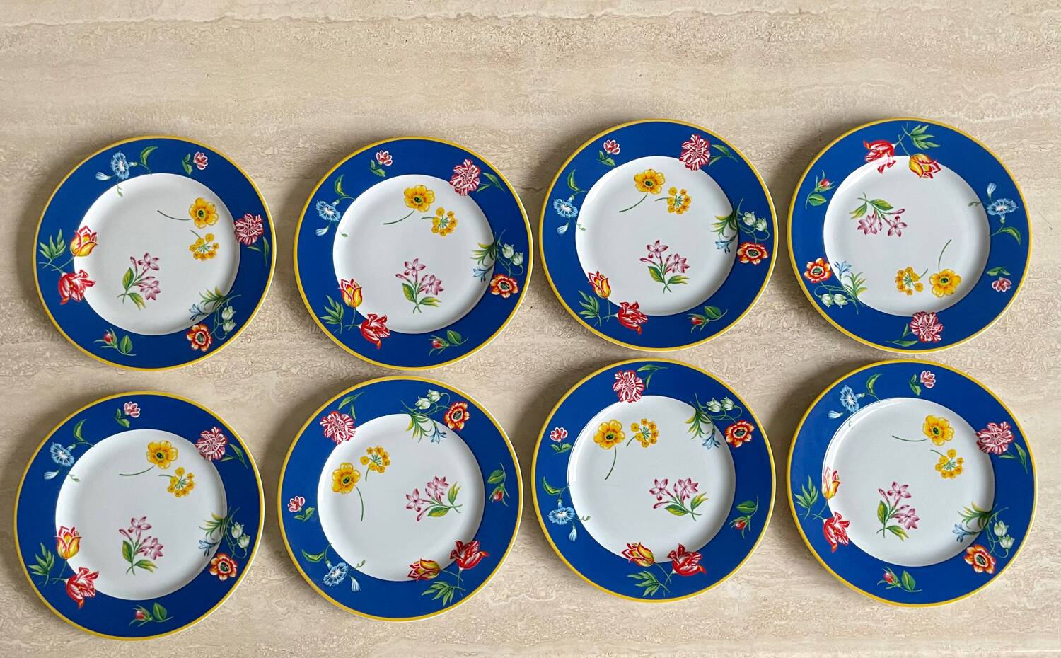 Kenzo porcelain dessert plates