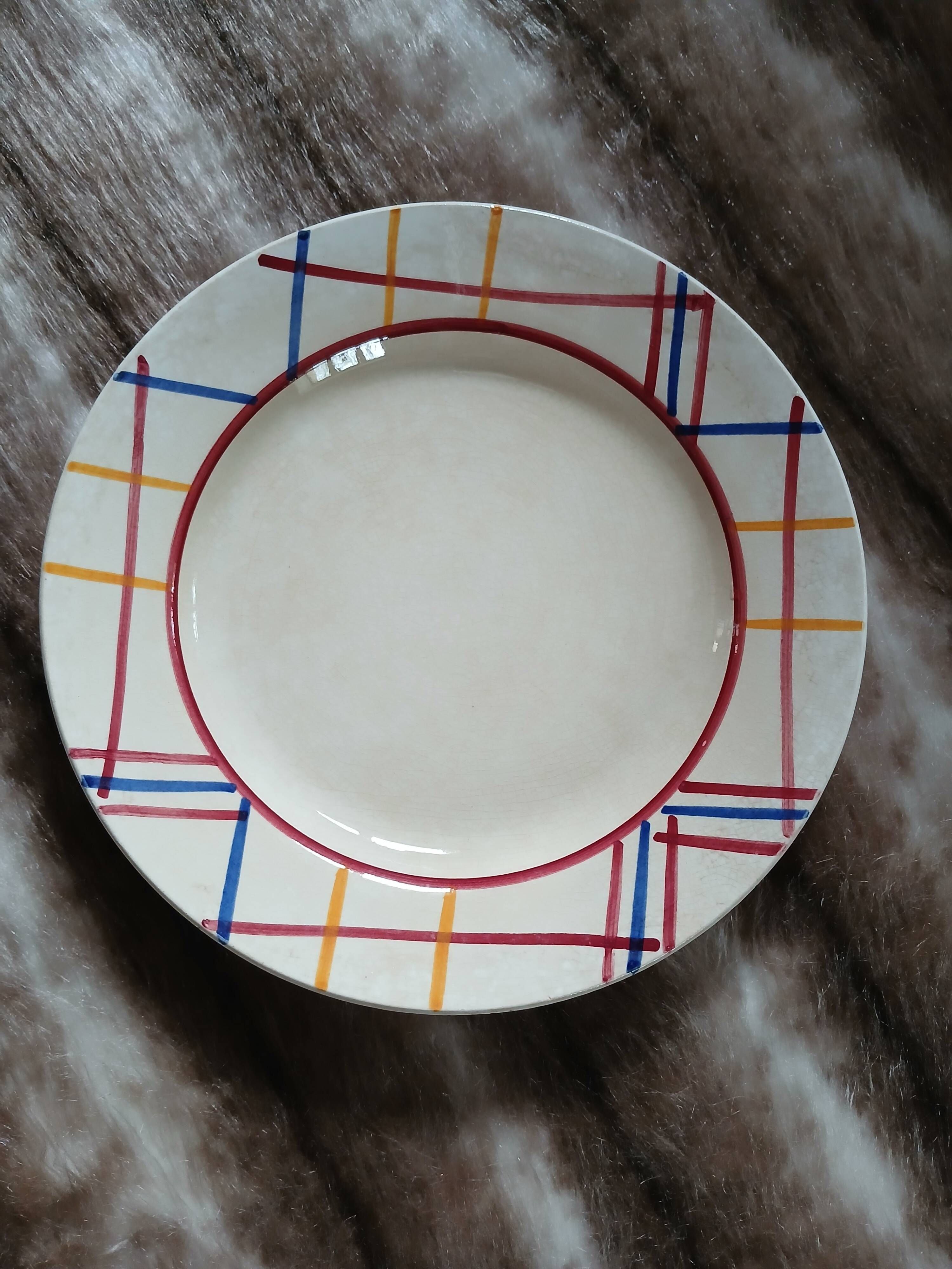 10 assiettes plates anciennes de Gien 