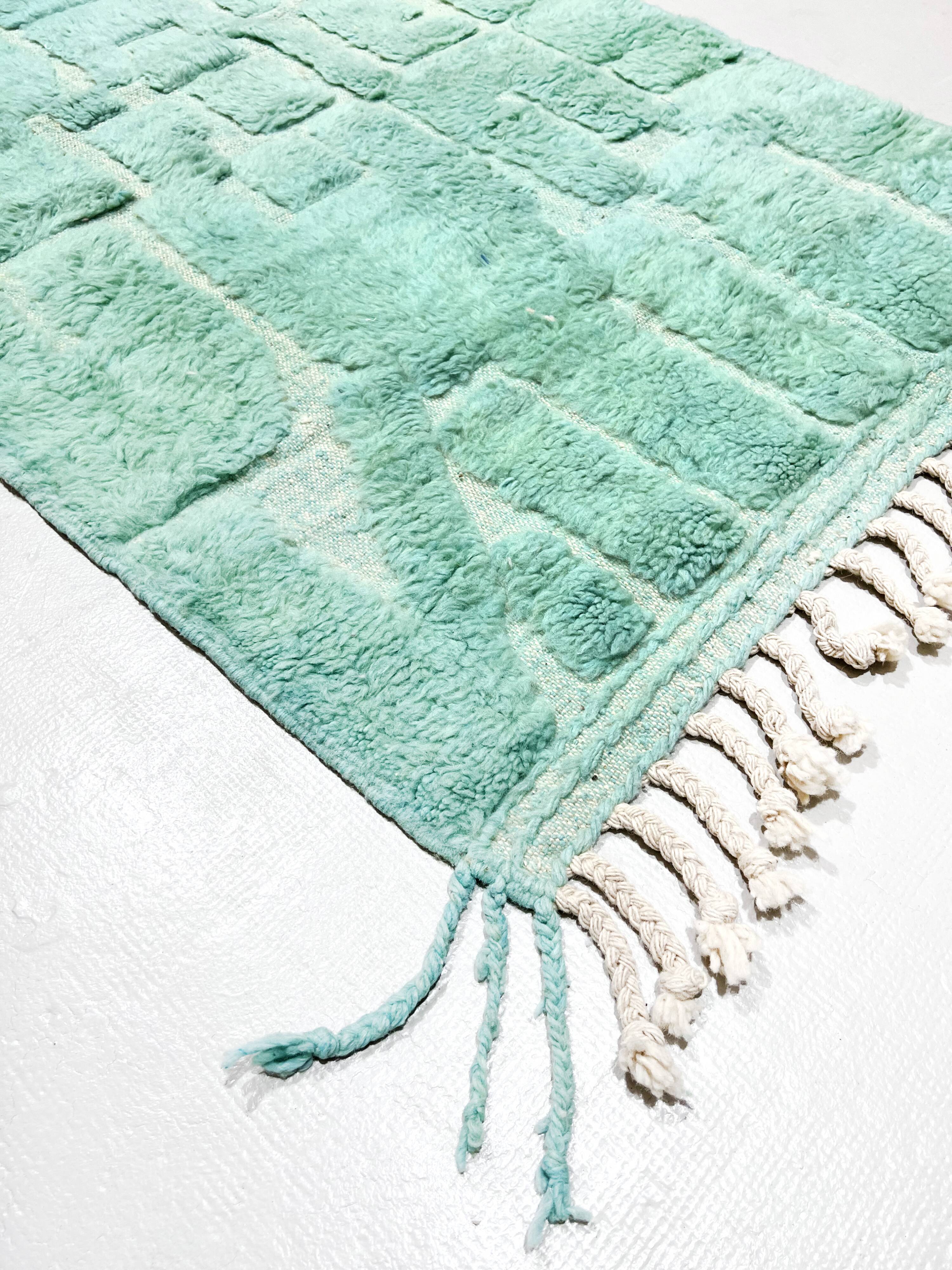 Authentic turquoise Beni Ouarain Berber rug with engraved patterns, 1.58 x 1.07 m