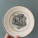 Lot de 12 petites assiettes Digoin Sarreguemines, « Les Mois »