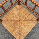 2 chaises d’angle anciennes