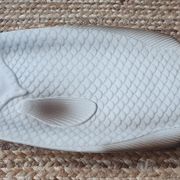 Ensemble de 12 assiettes plates et plat