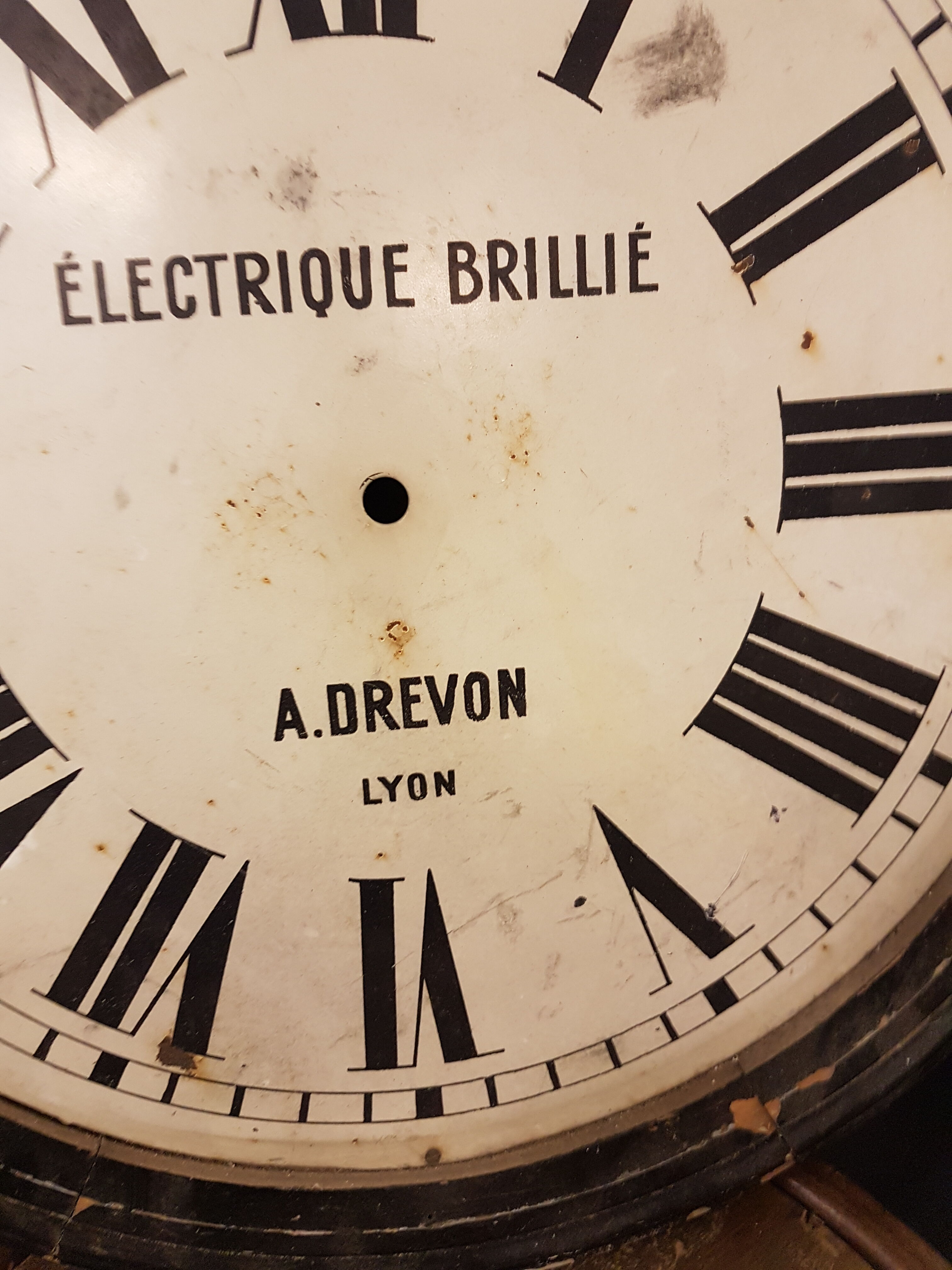 Horloge brillie