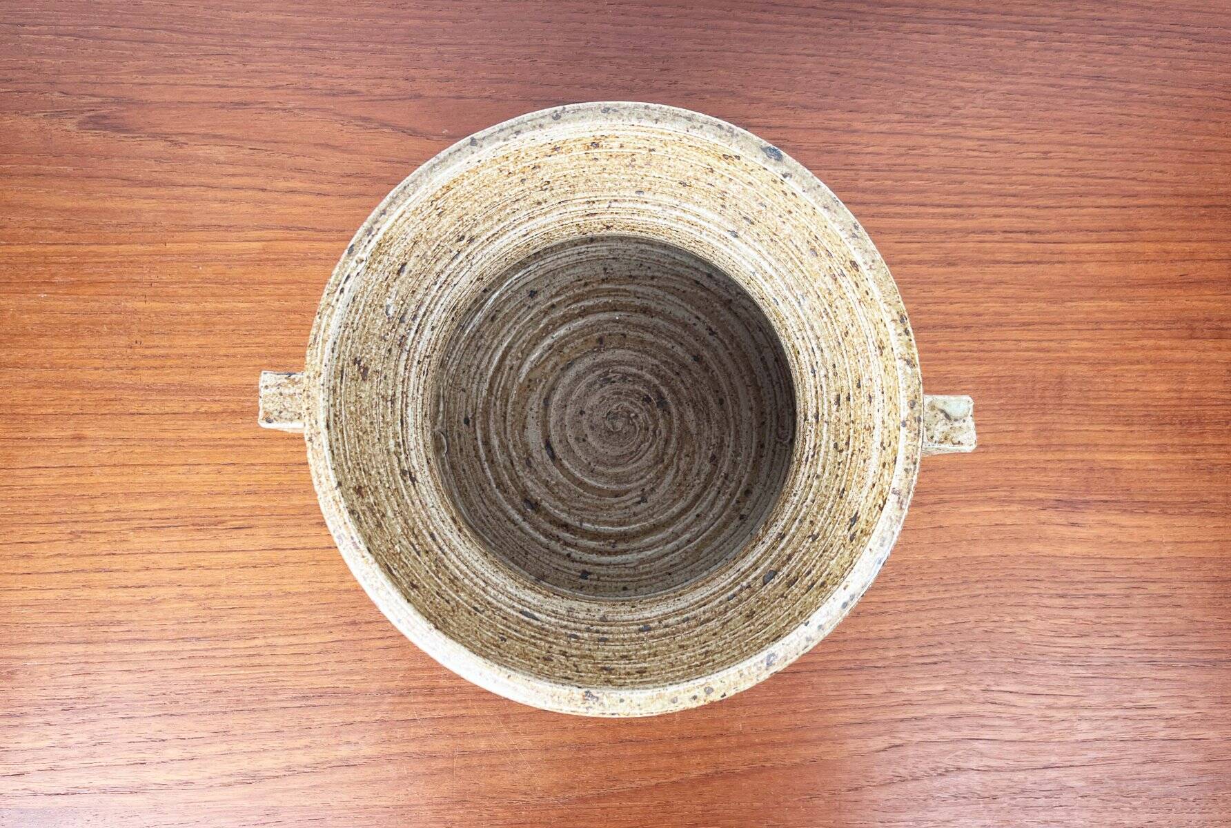 Bol de poterie d'atelier danois moderne du milieu du siècle par Tue Poulsen pour Tue Keramik, années 1960