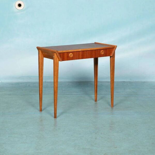 Commode vintage rénovée années 60, commode Midmod Suède