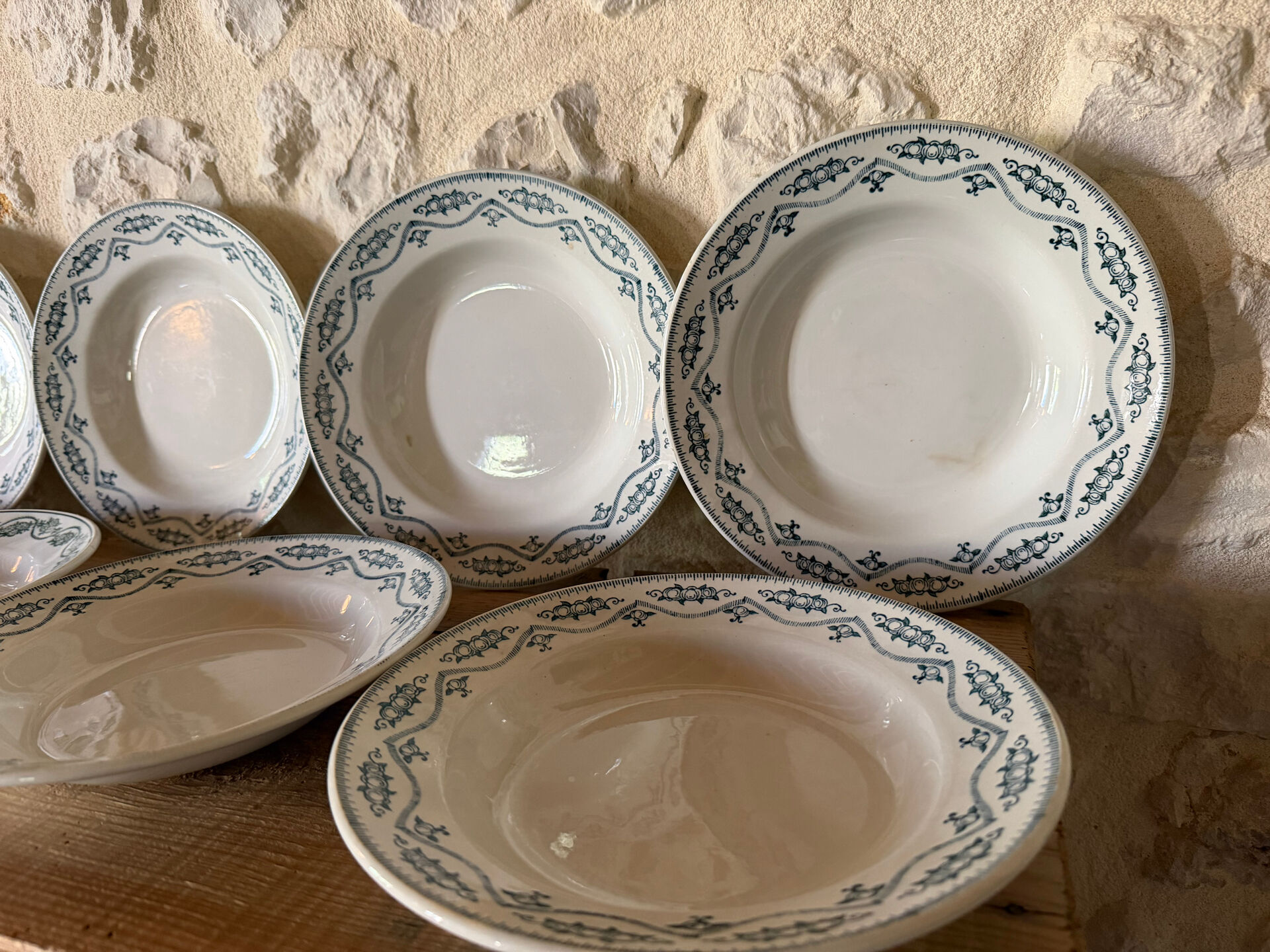 Mismatched deep plates service Saint Amand