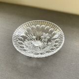 Empty glass pocket on three legs