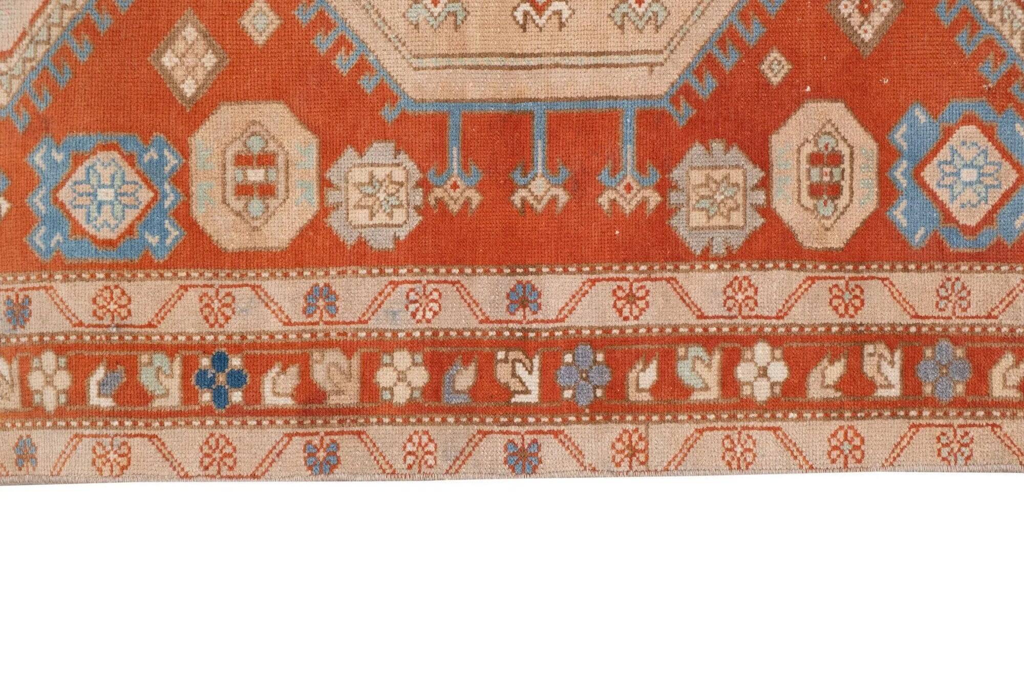 Vintage handmade Turkish rug 125x218 cm