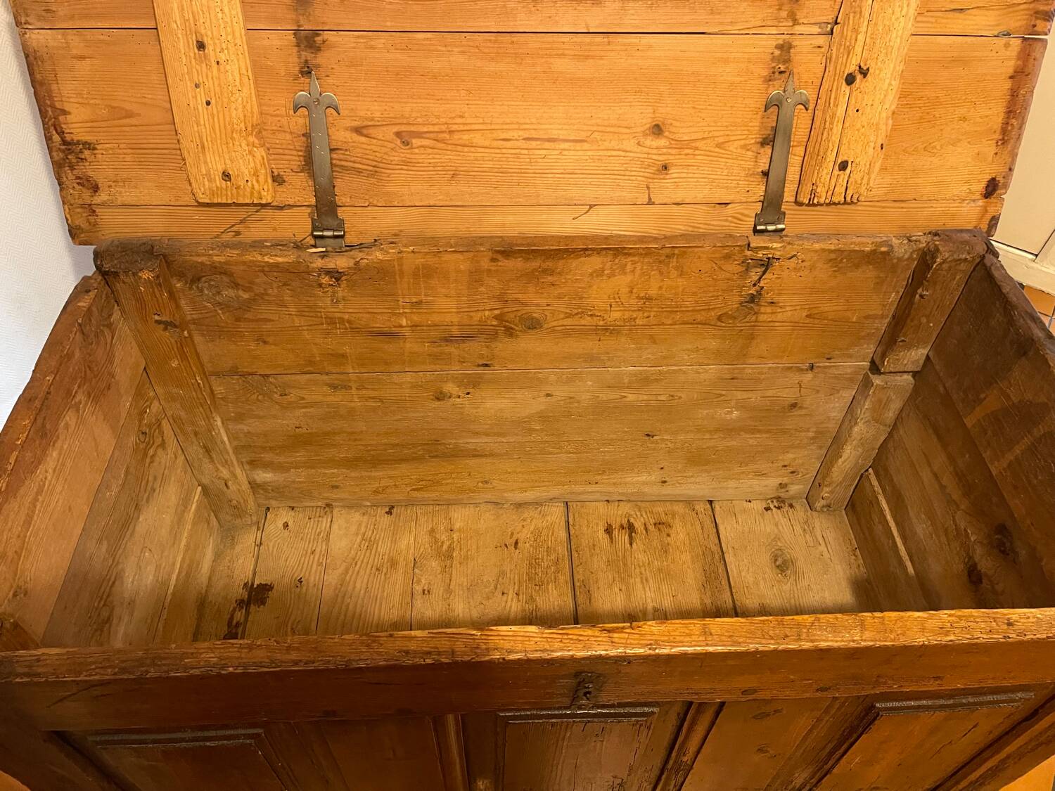 17th-century solid oak chest