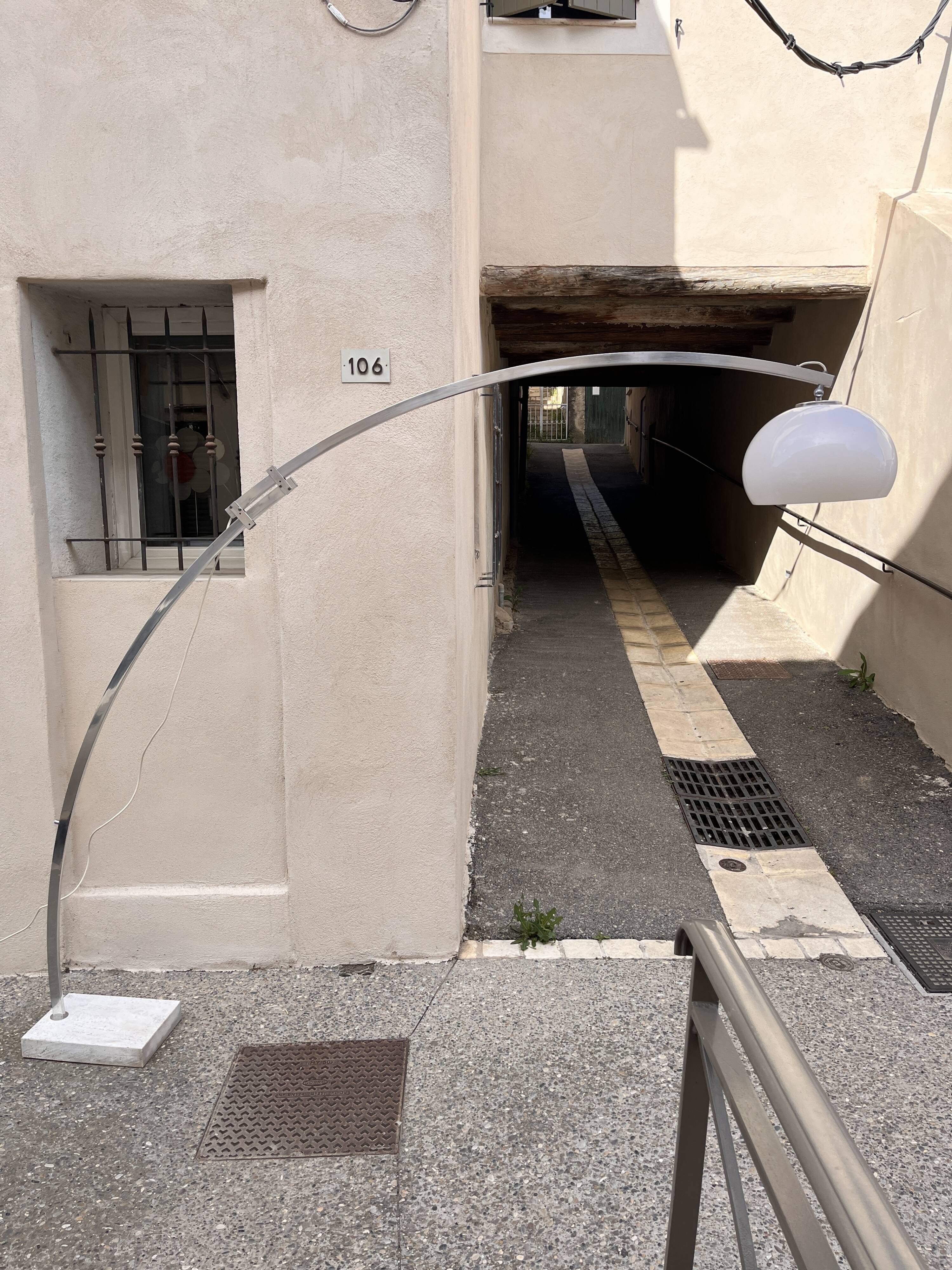 arc floor lamp 1970s design
