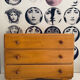 Commode de rangement pieds compas