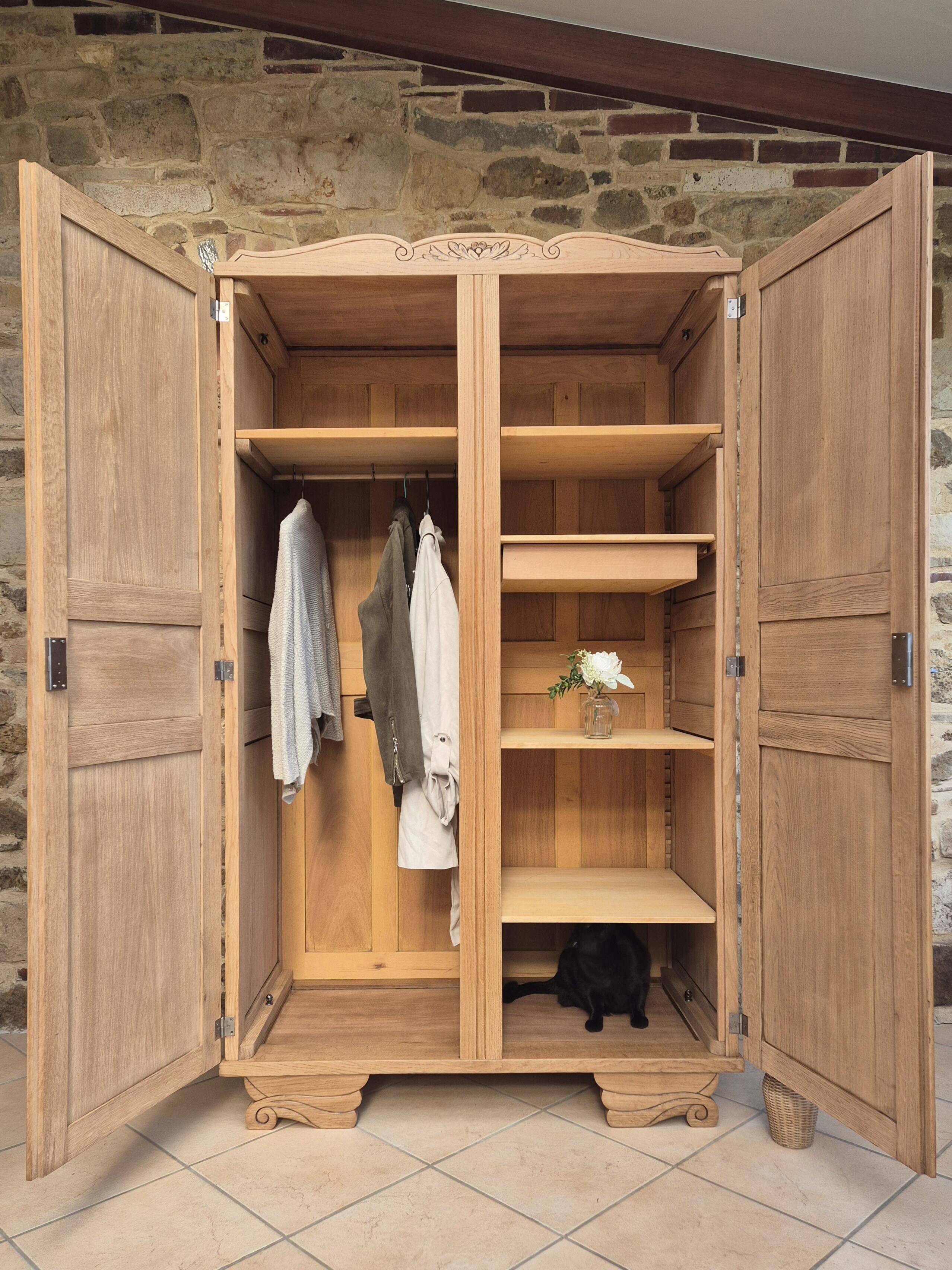 Armoire parisienne art déco