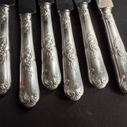 Coffret 12 couteaux de table – Métal argenté – Orbrille