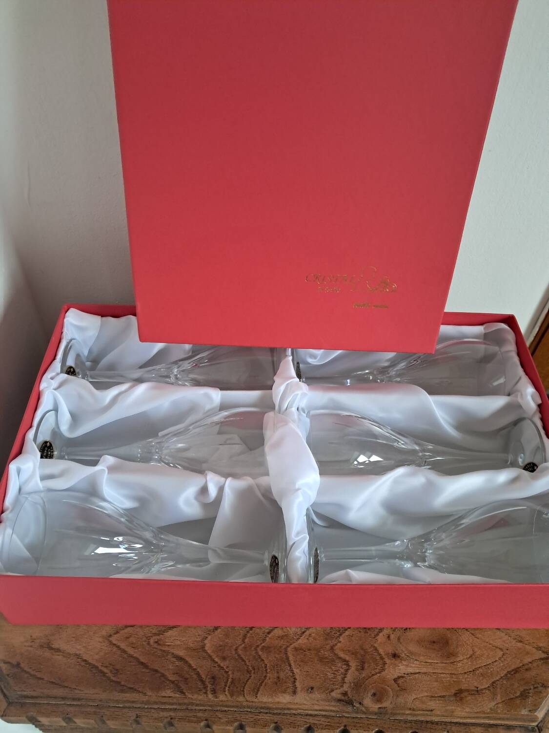 6 crystal wine glasses from Lorraine