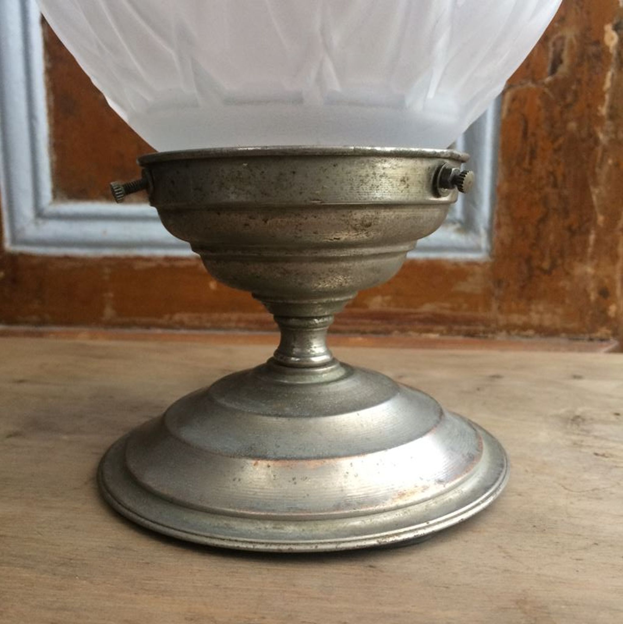 Plafonnier art déco verre givré