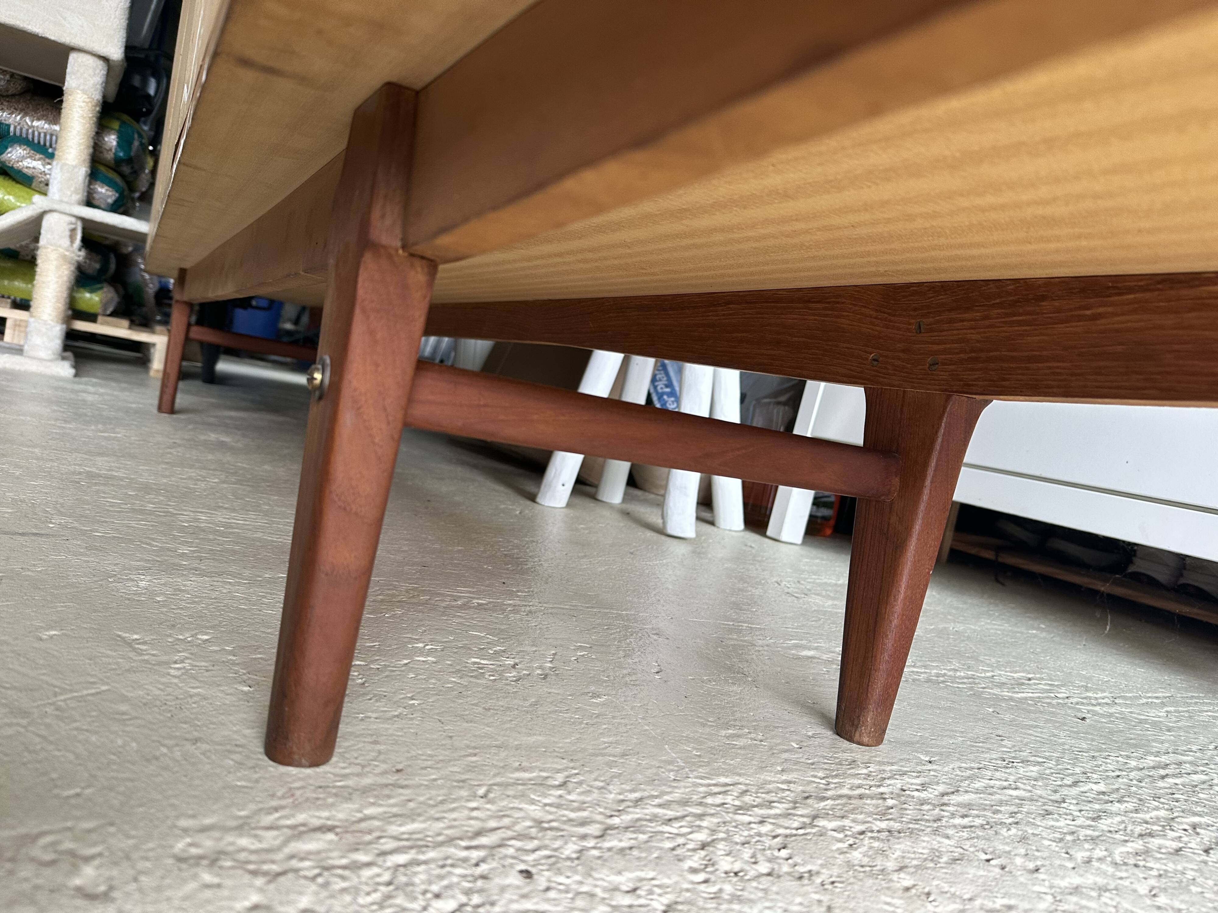 Grande enfilade Rudolf Bernd Glatzel pour Fristho