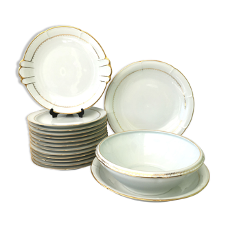 Service 12 plates and porcelain dishes