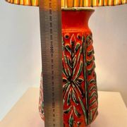 Lampe de table d'ambiance upcyclée à partir d'un vase en céramique Übelacker.
