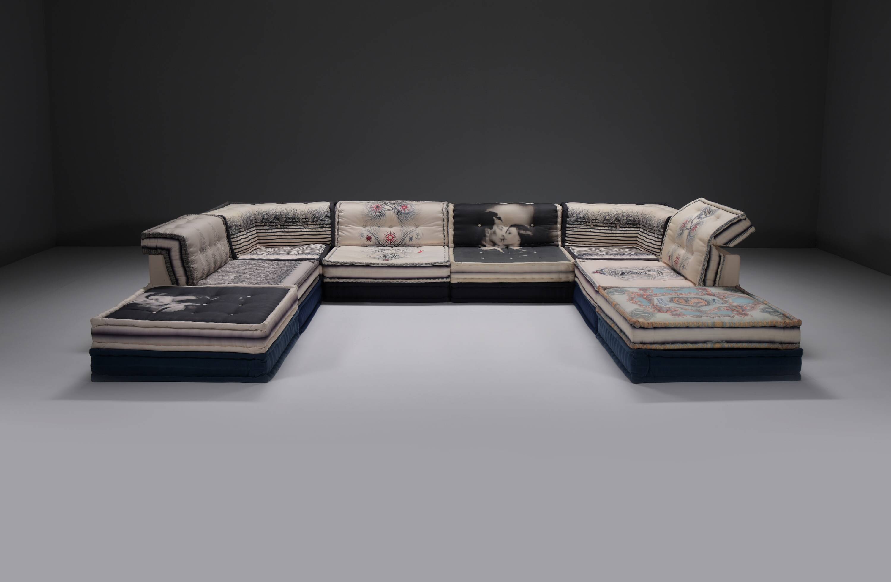 Mah Jong ‘Jean-Paul Gaultier’ edition by Hans Hopfer for Roche Bobois France