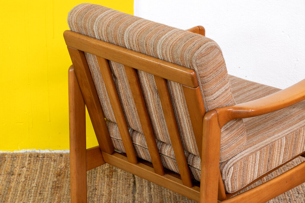 Vintage armchair 72 cm