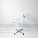 Mid Century Chaise d'école Chaise d'enfant Blanc Bois Métal Vintage Rétro C