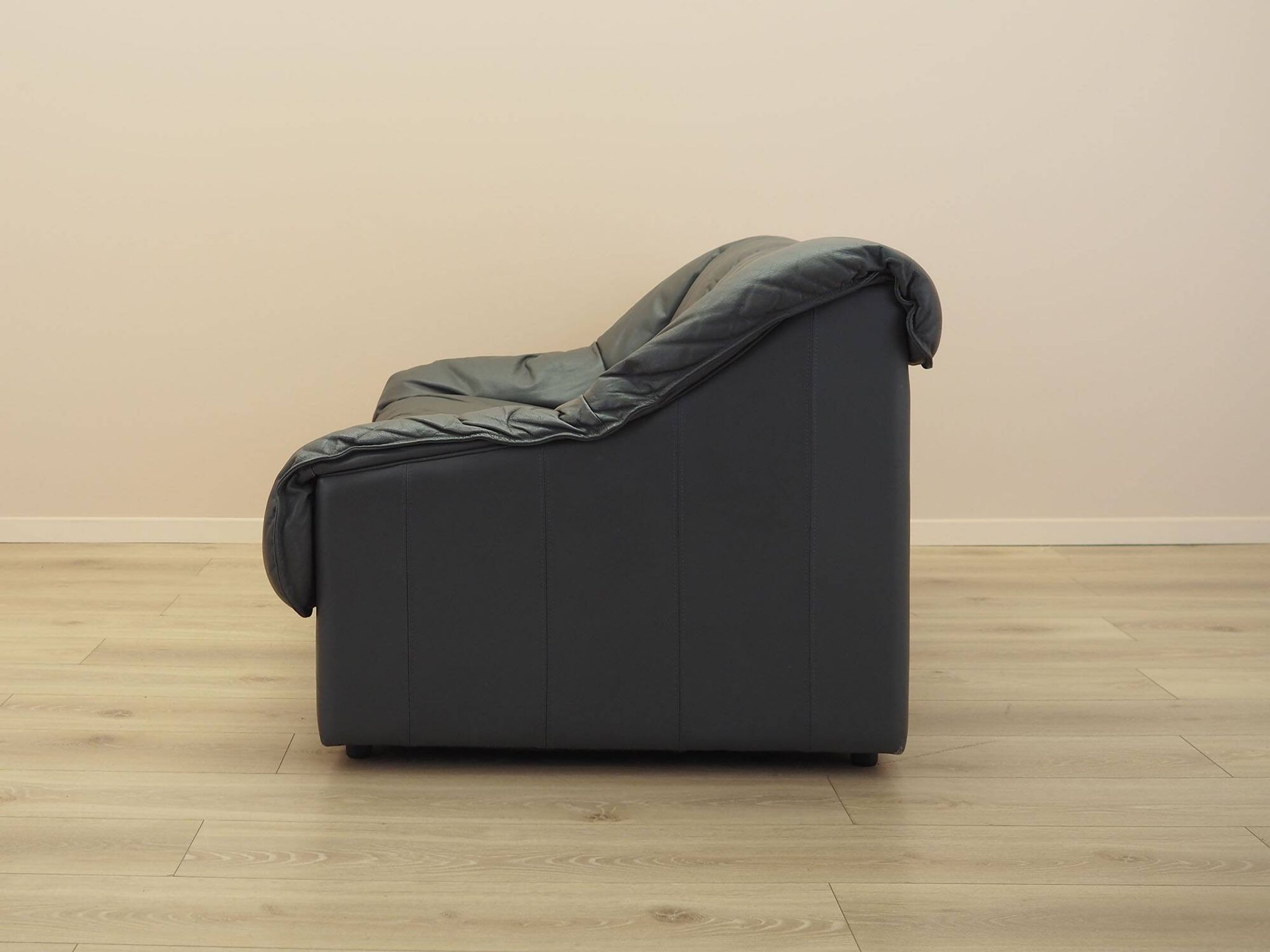 Italian leather sofa, two-seater, 1970s design
