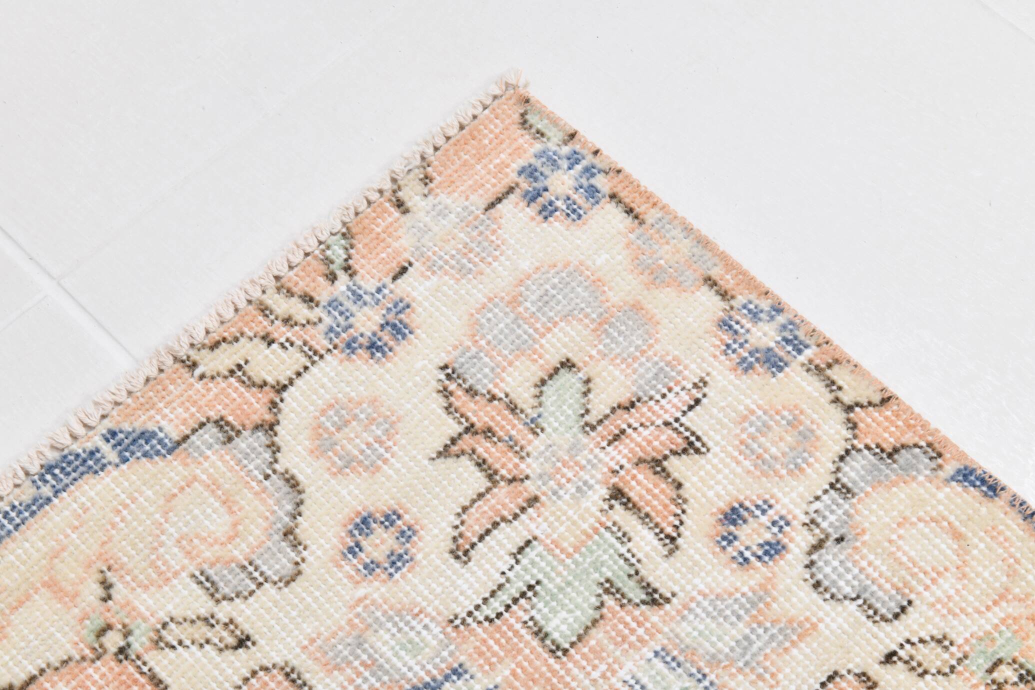 Faded Salmon Vintage Large Antique Rug For Living Room, 261x350 Cm