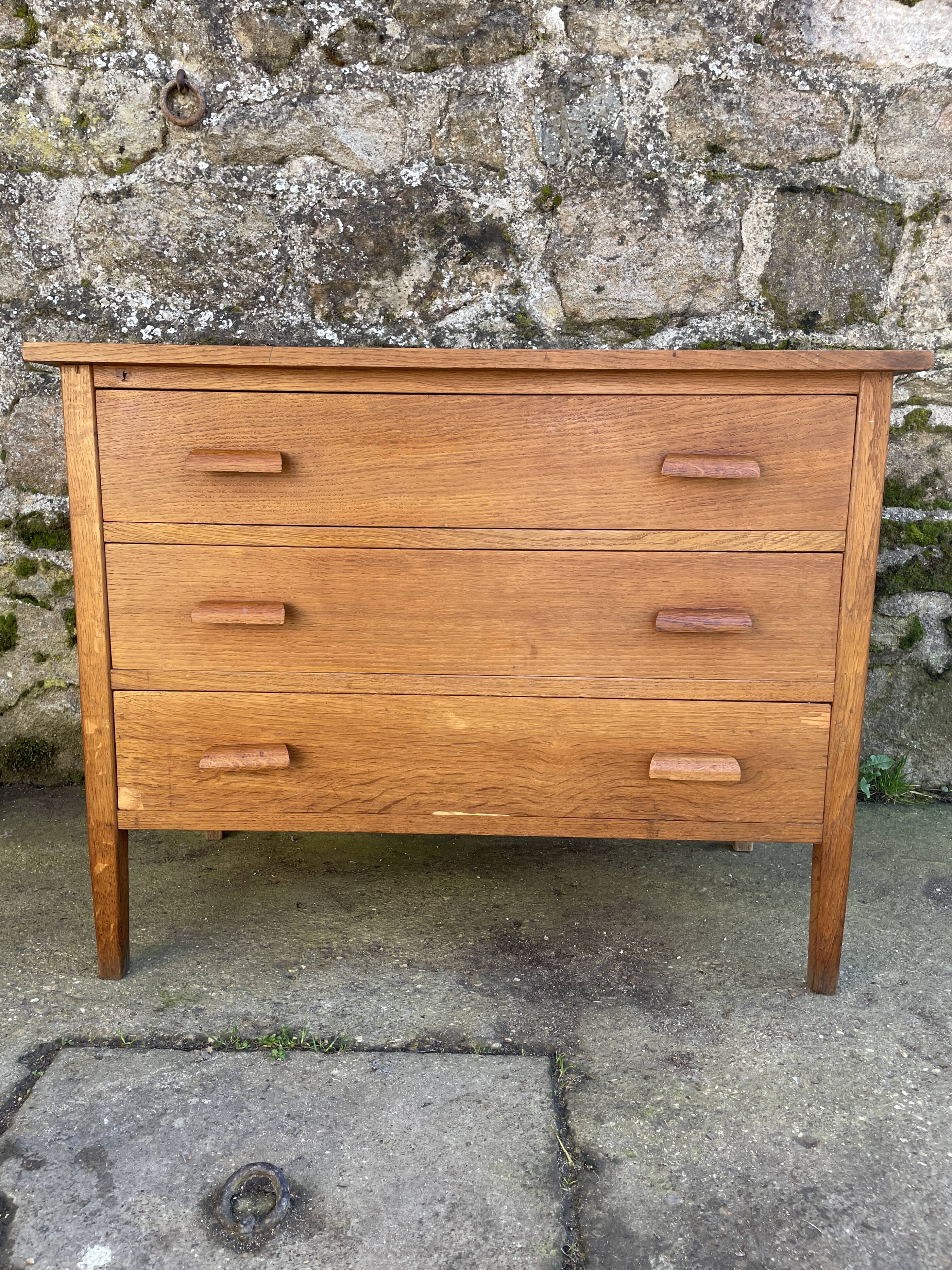 Commode en chêne 1950