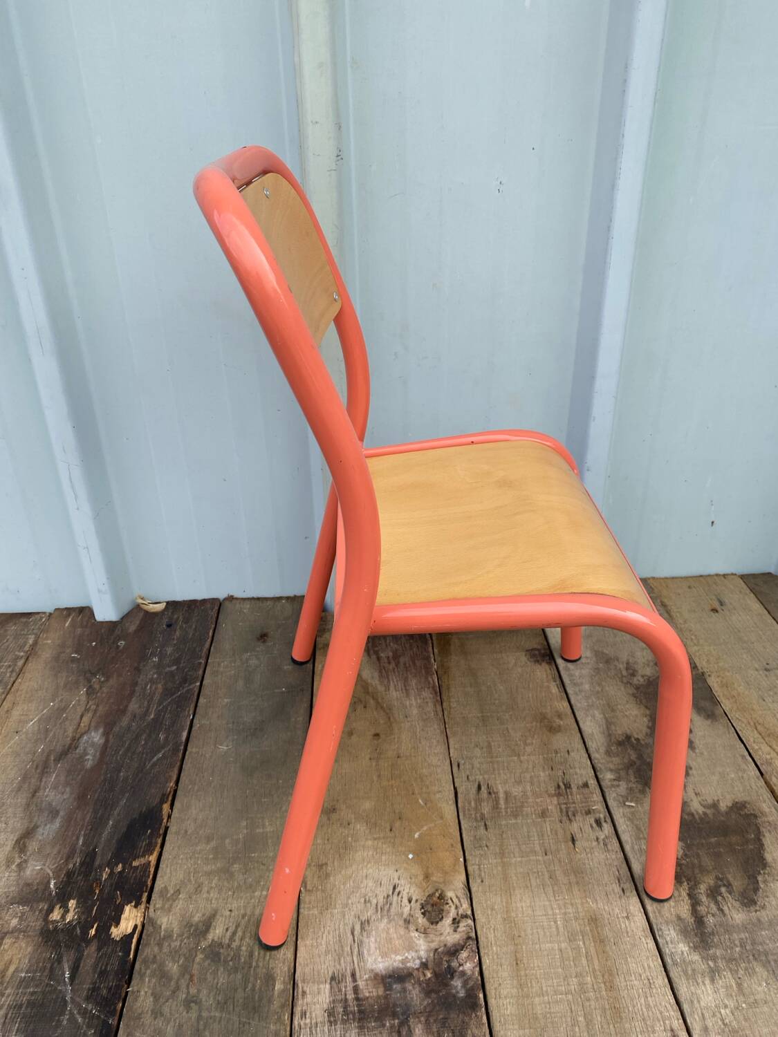 Chaise Ancienne Écolier Maternelle Tube Métal Rose & Bois 70’s Vintage