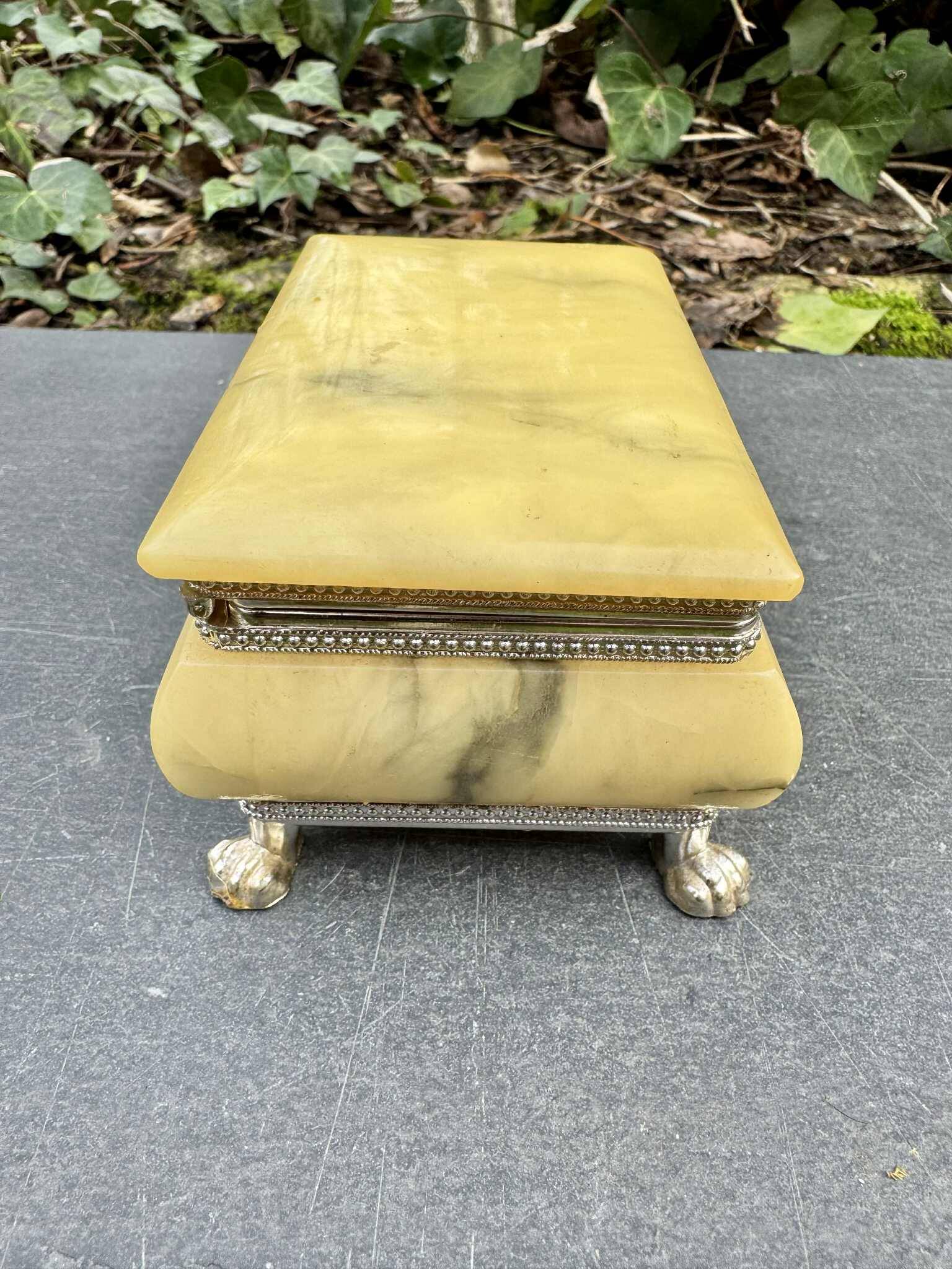 Onyx catchall box from the 1960s, vintage Italy.