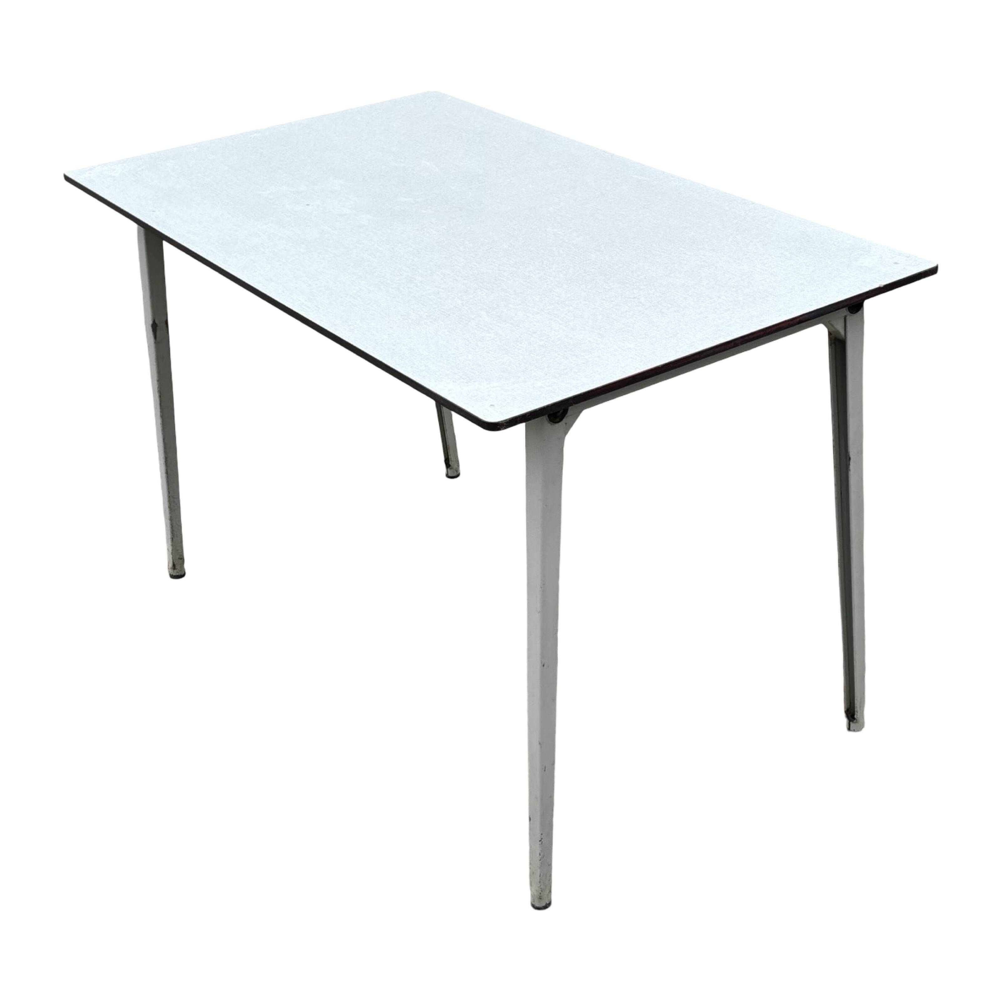 Vintage Reform dining table design Friso Kramer Ahrend de Cirkel