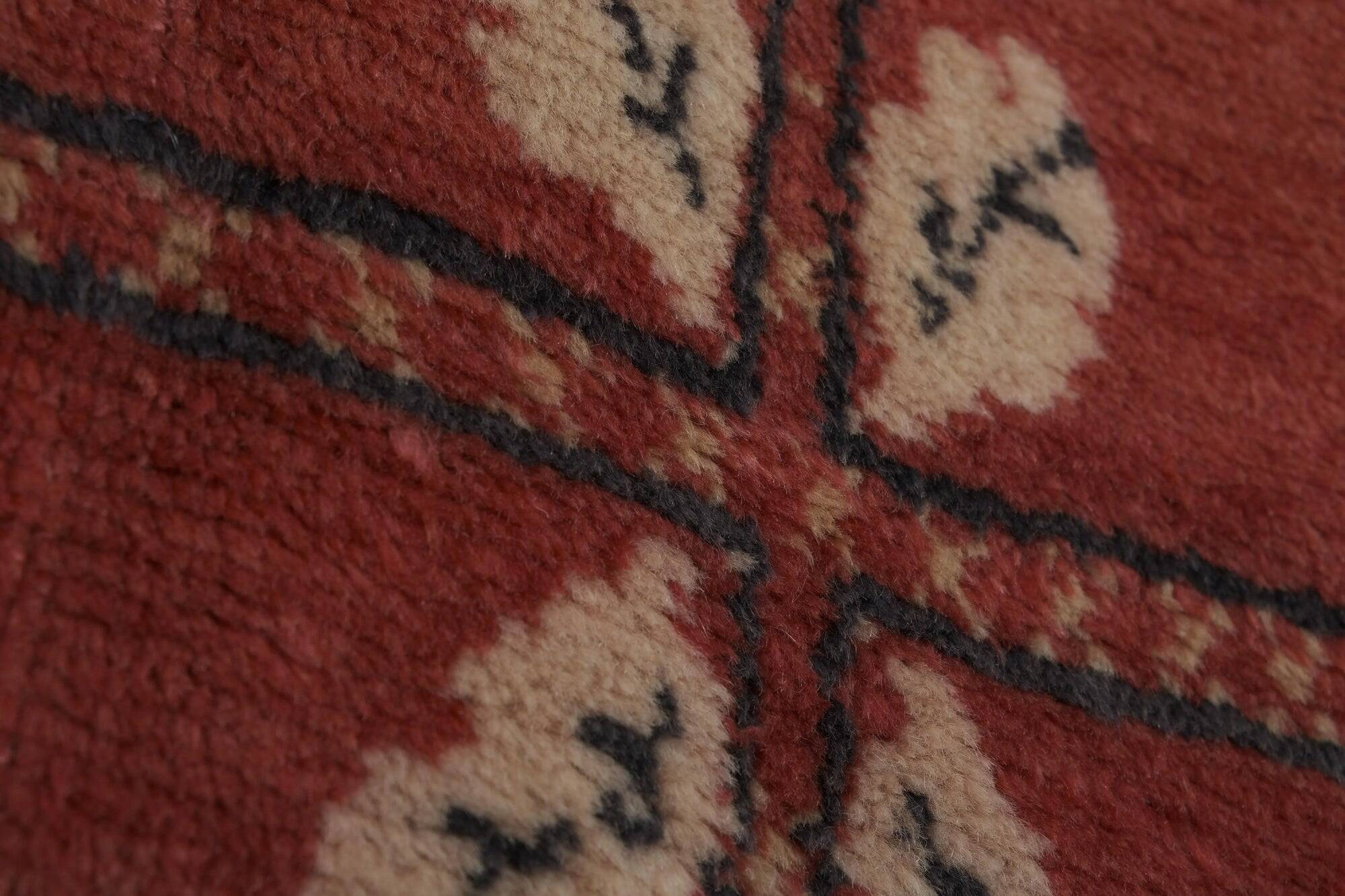 Vintage Turkish handmade rug 142x207 cm