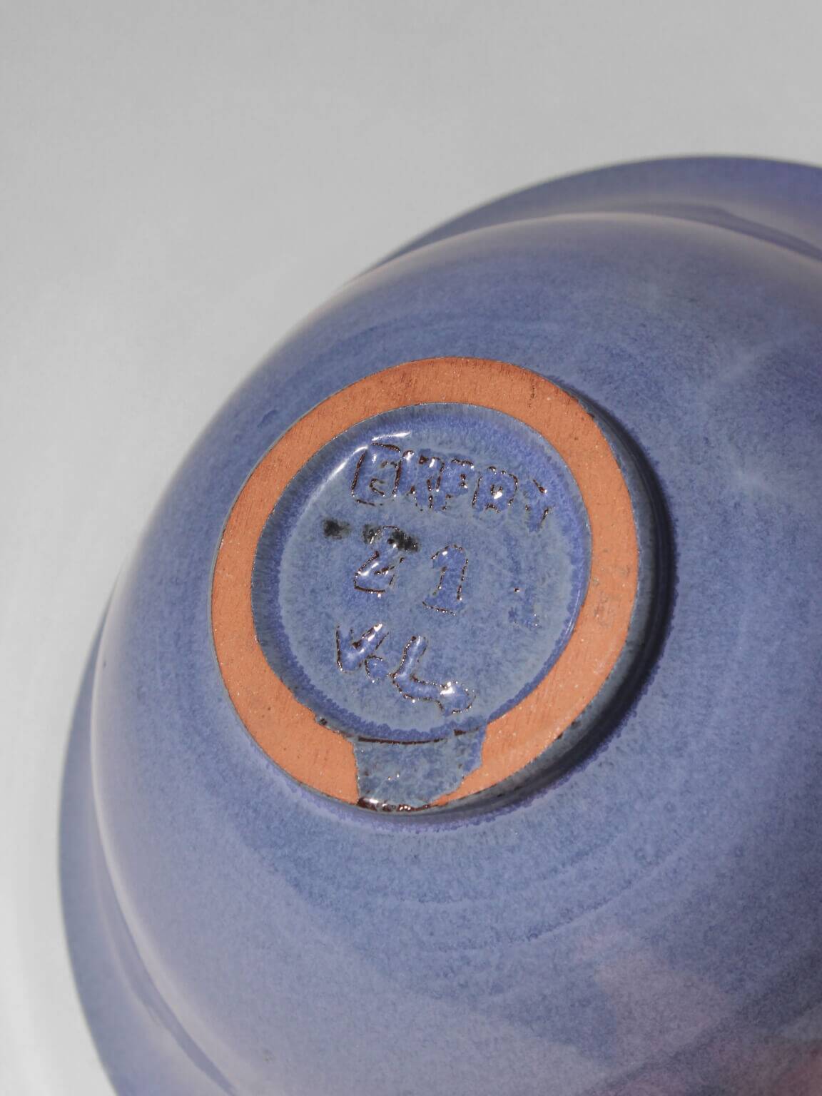 Vicke Lindstrand Art Deco Ceramic Bowl, For Upsala-Ekeby, 1940s