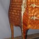 Commode de style Louis XV en marqueterie de cube