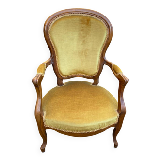 Louis Philippe armchair in oak and mustard yellow velvet from the 19th century