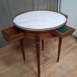 Side table called “bouillotte”