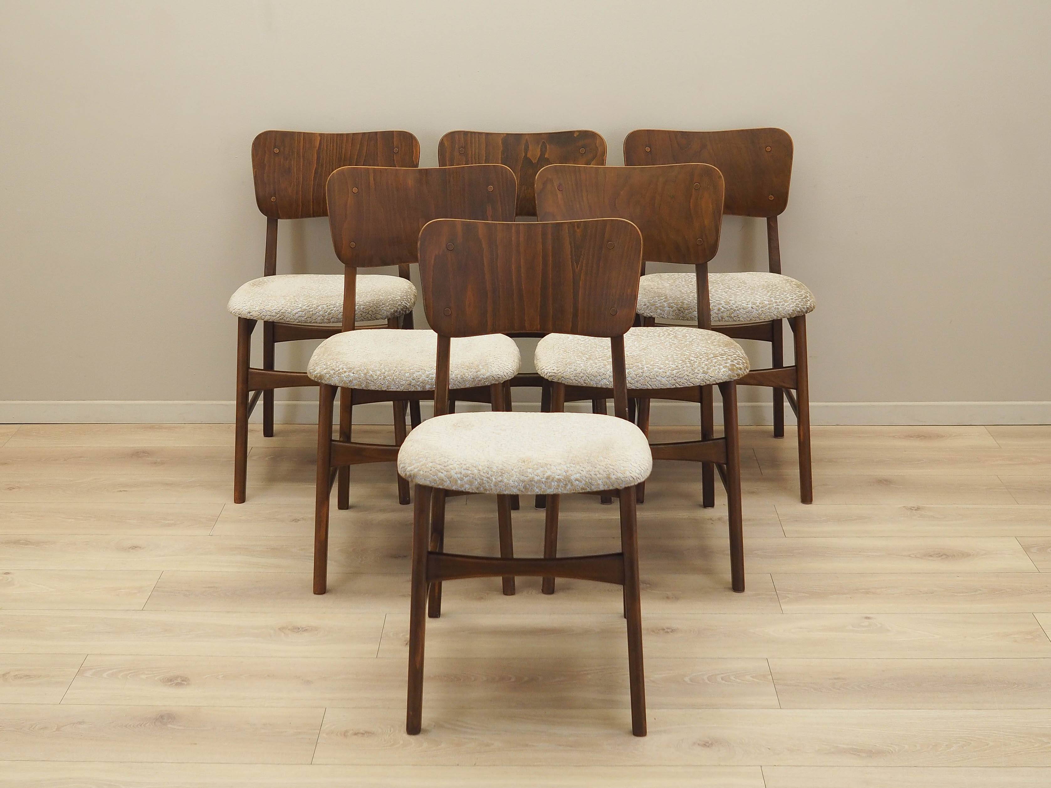 Ensemble de six chaises, design danois, années 1960, fabriquées au Danemark.
