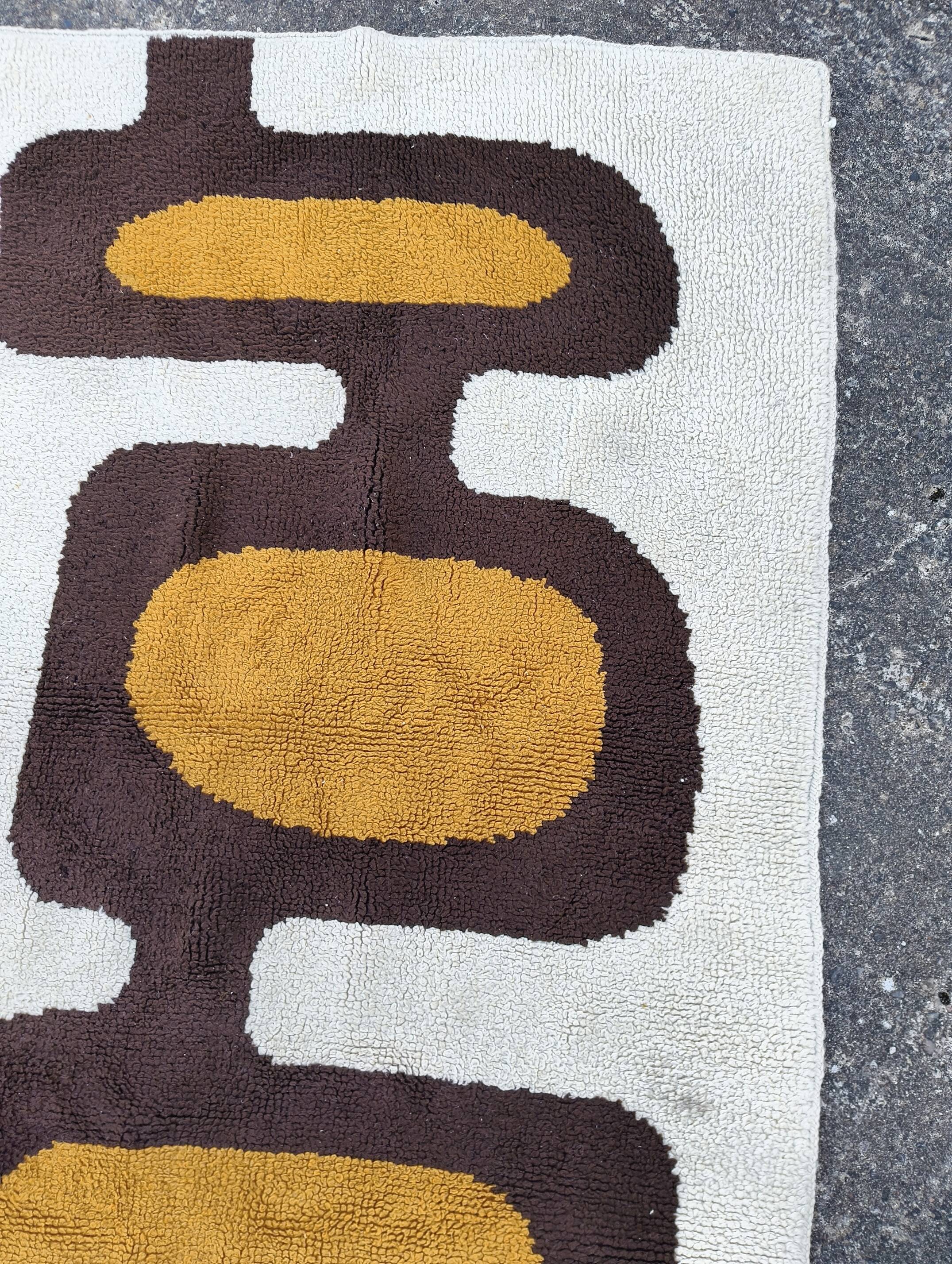 wool Pop Art carpet from the 70s