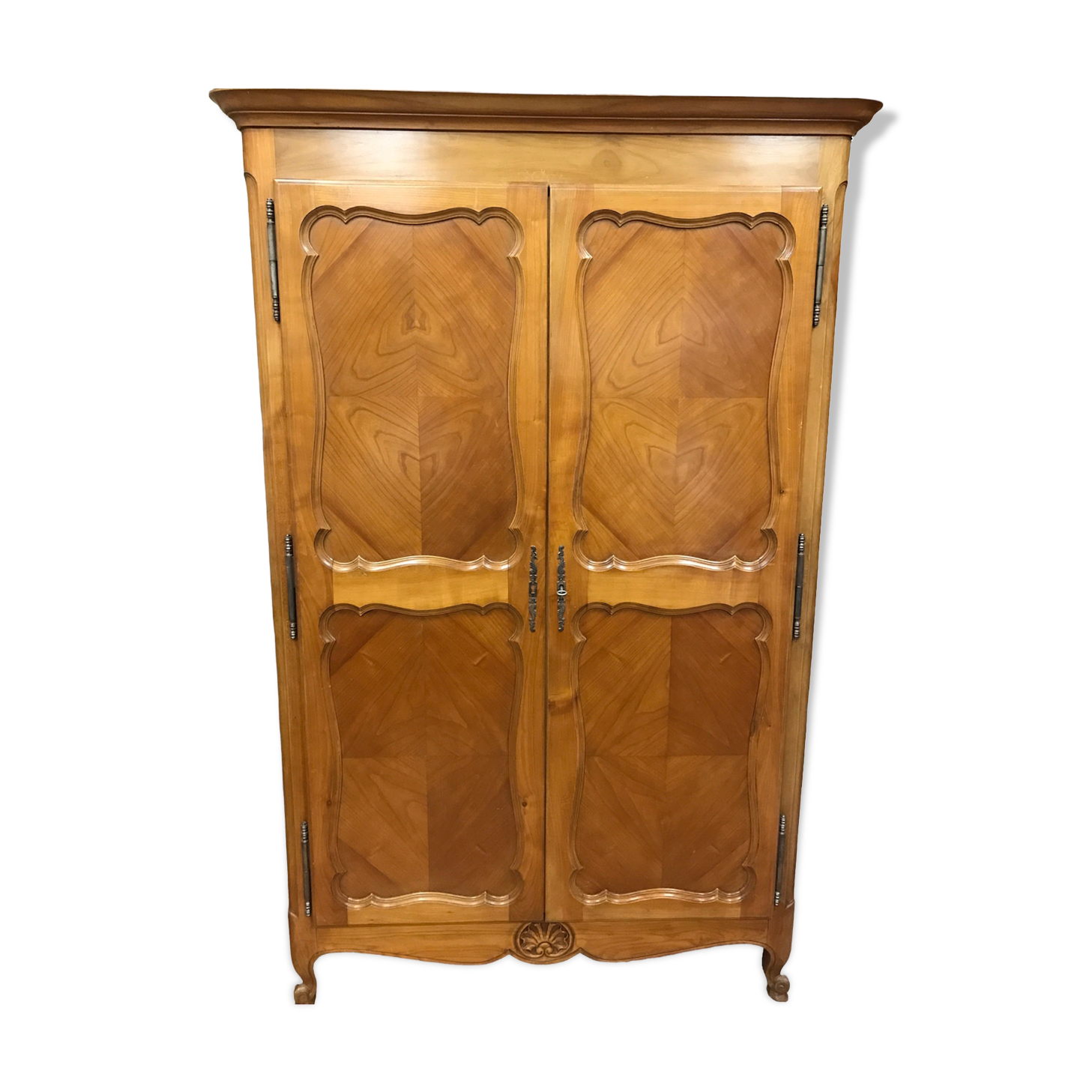 Armoire bois massif et plaqué