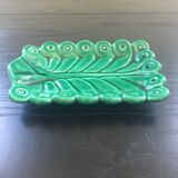 Stylized leaf pocket emptier