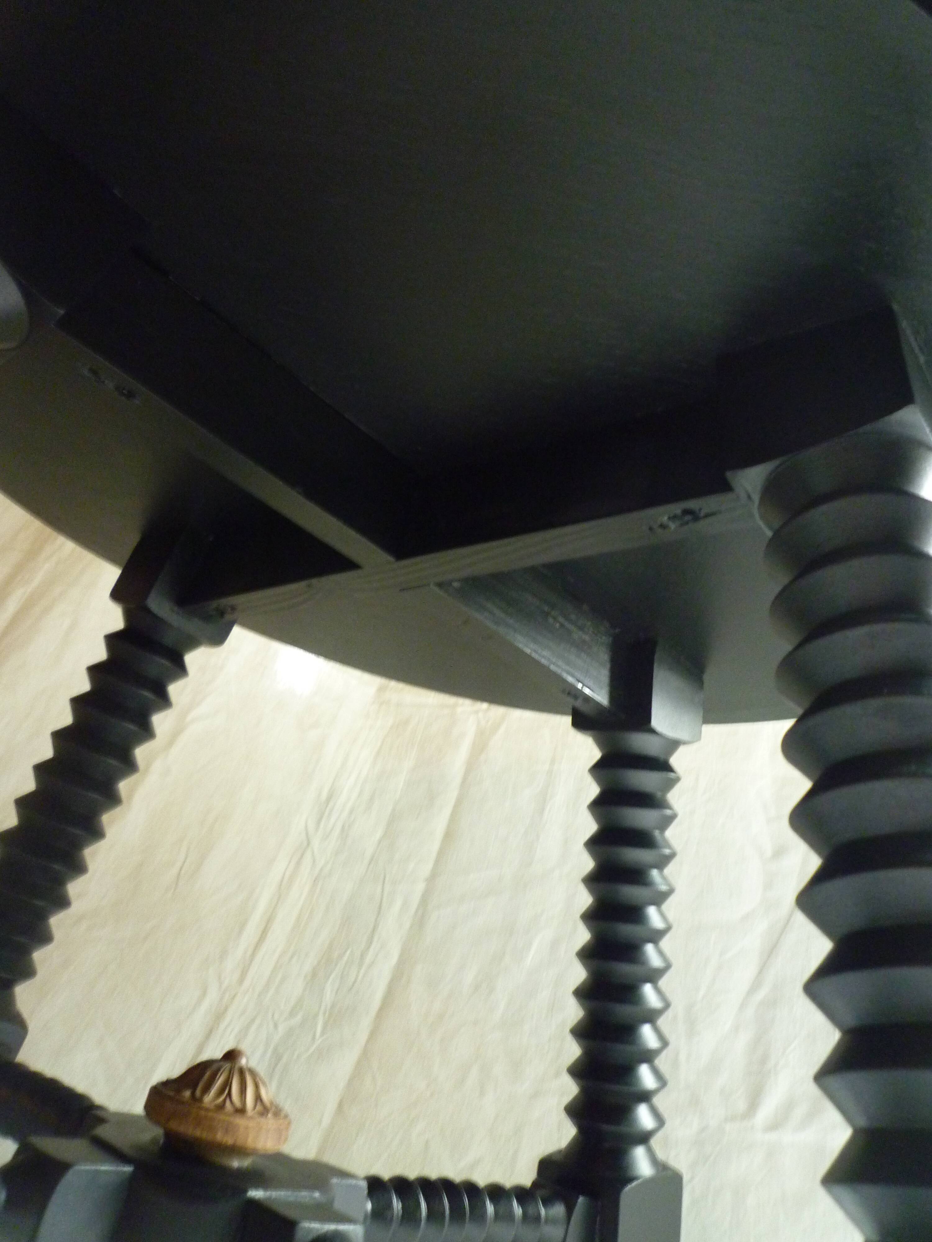 Vintage round coffee table