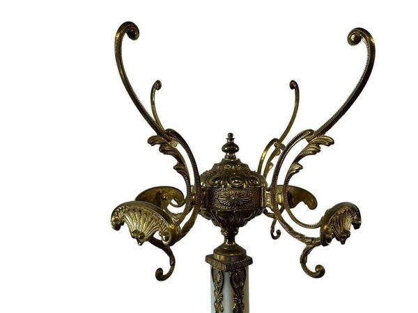 Porte-manteau de sol vintage en laiton doré avec détails en onyx