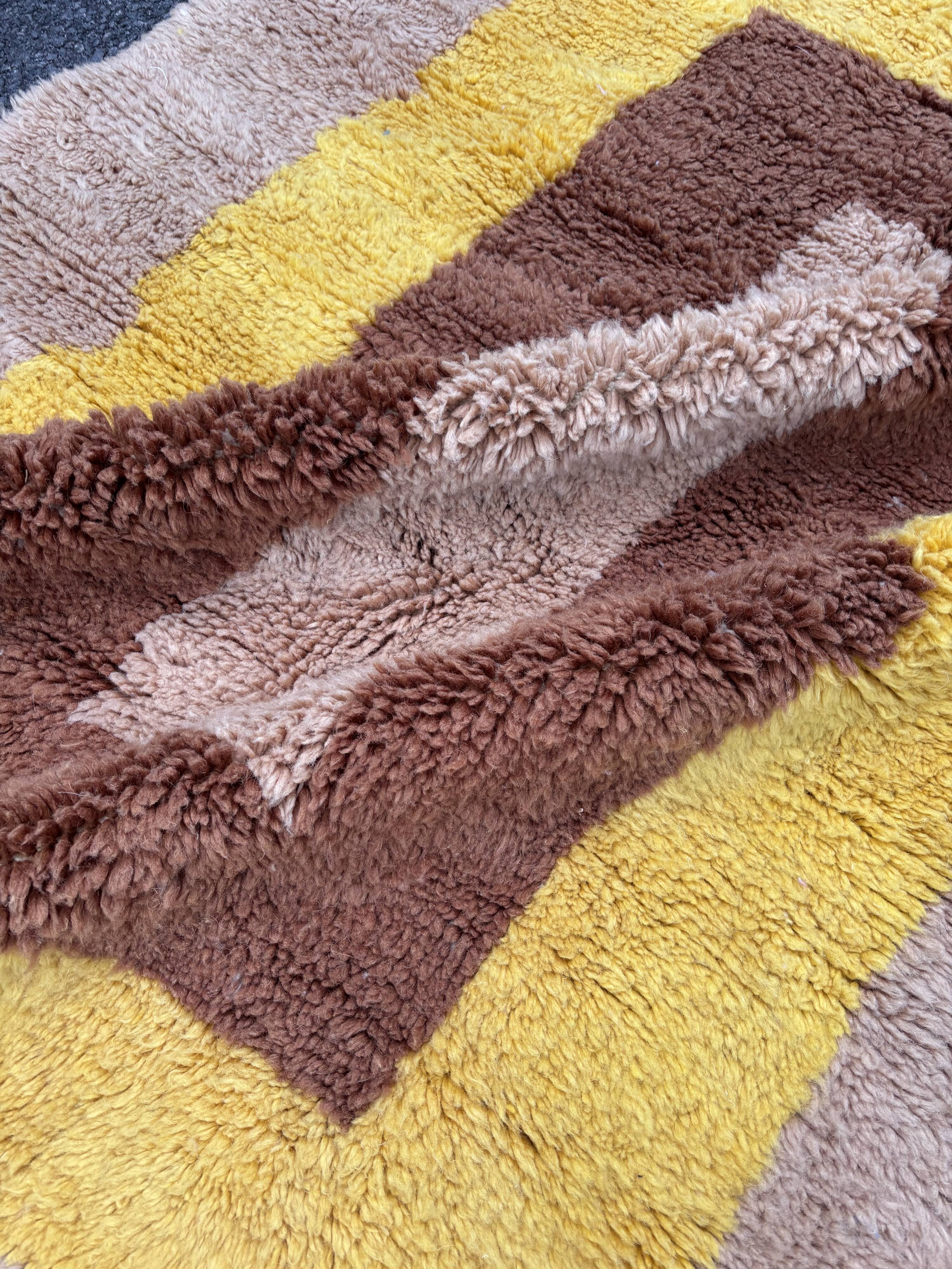 M'rirt Berber Wool Rug - 150x200 cm