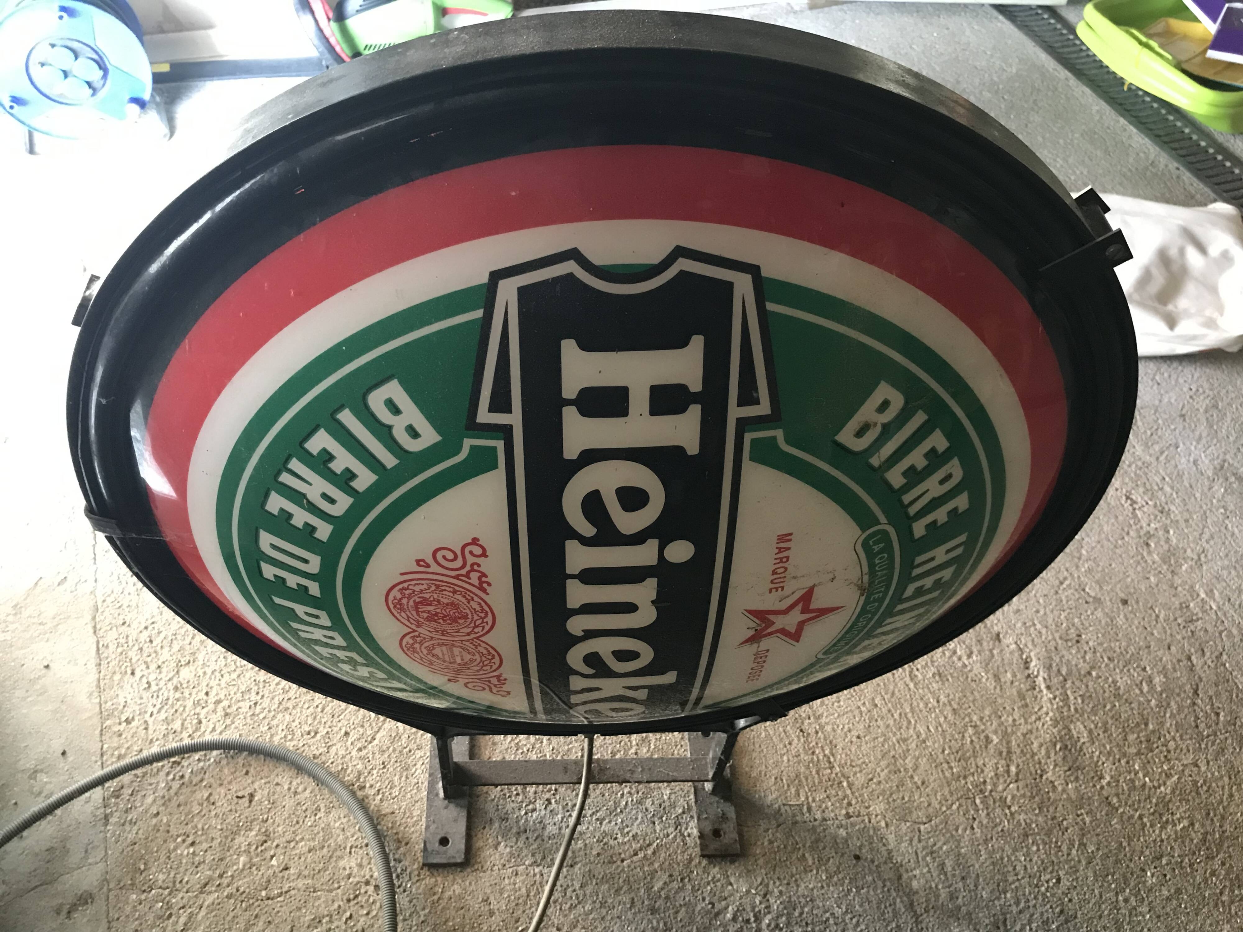 Illuminated advertising sign