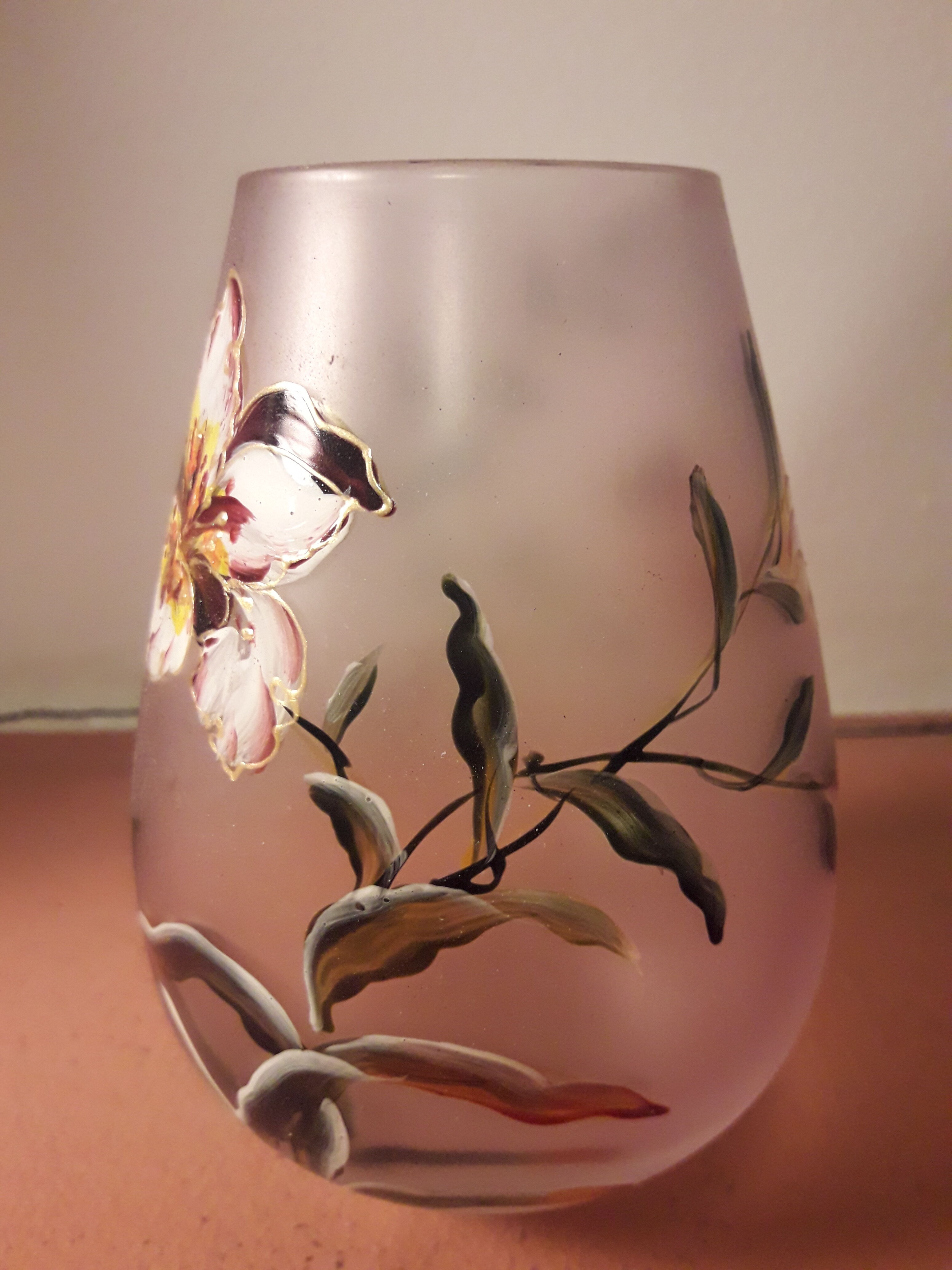 Opaque glass vase