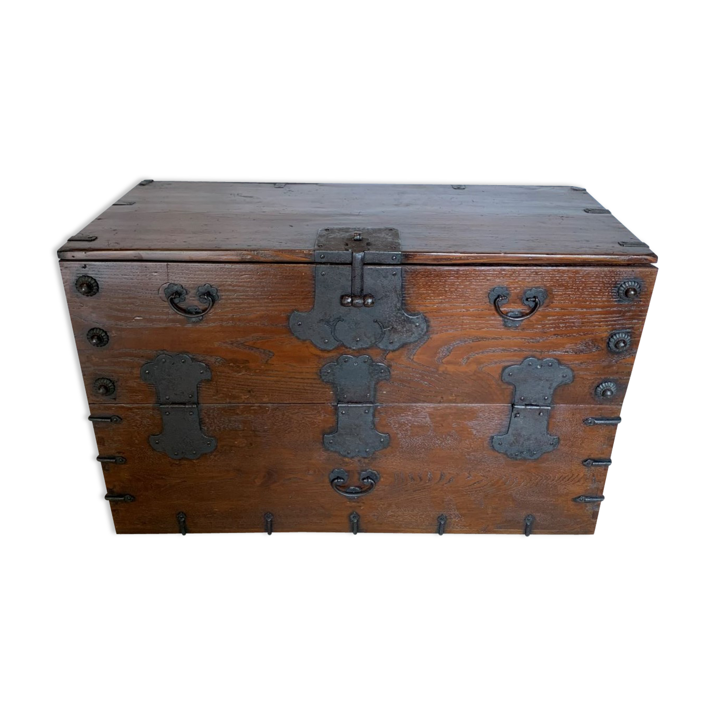 Korean chest